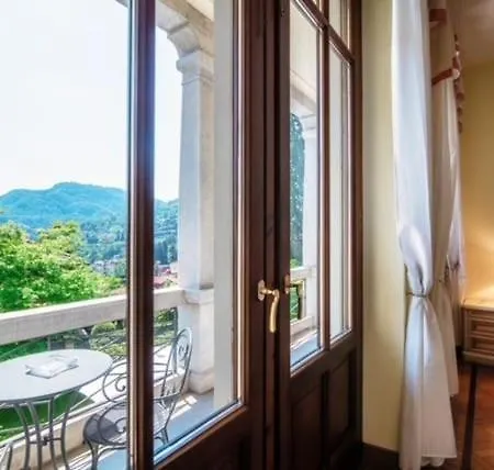 Charming House Lisa, View Como